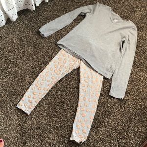 A cute gray outfit
